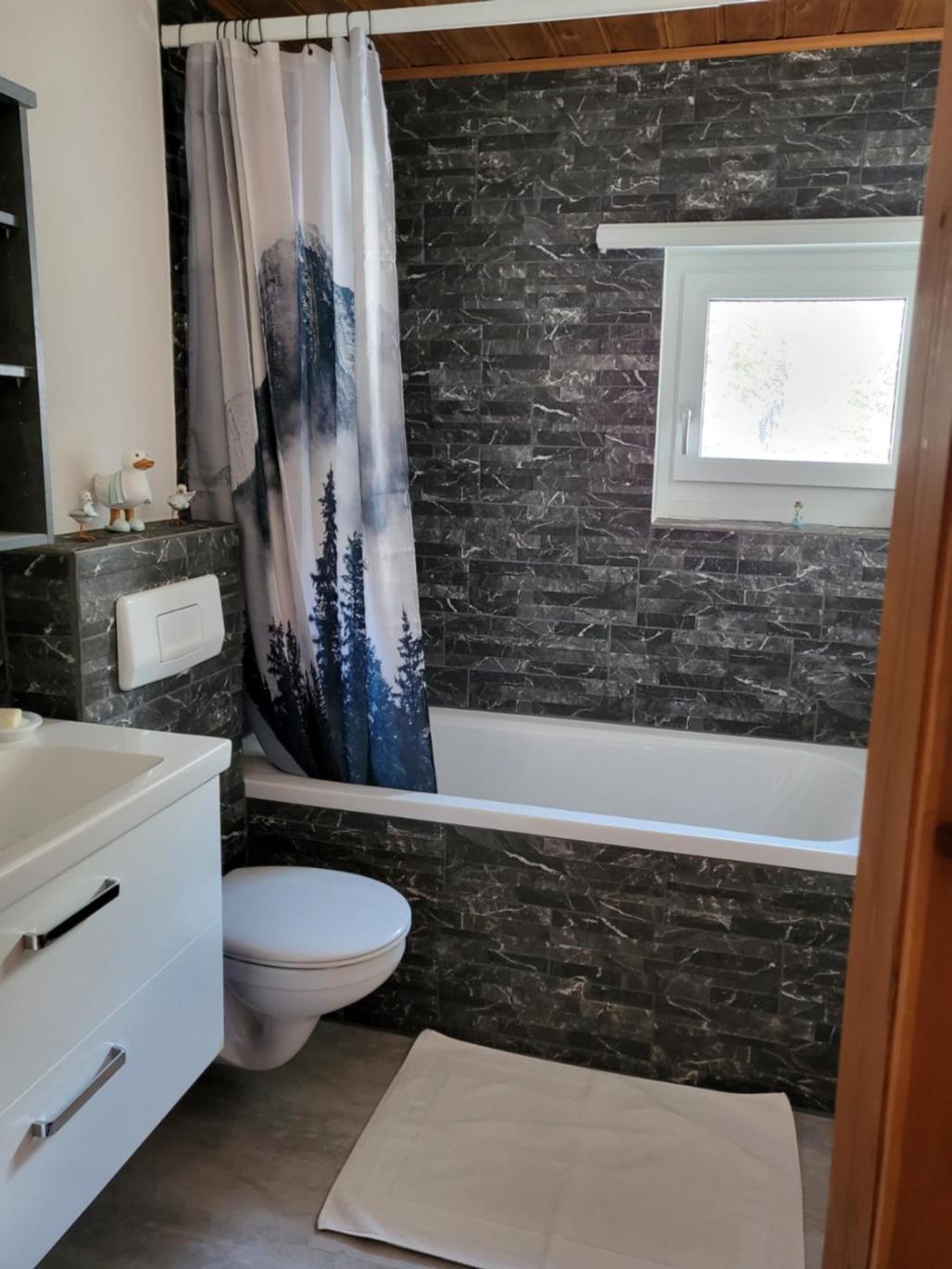 Tga Sulai E Glina Apartment Rona ภายนอก รูปภาพ